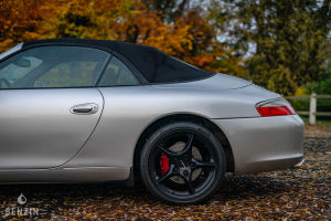 Porsche 911 type 996 C4 Cabriolet - 2002