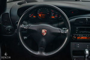 Porsche 911 type 996 C4 Cabriolet - 2002