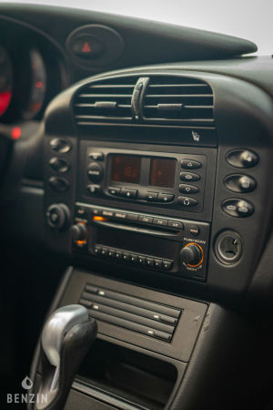 Porsche 911 type 996 C4 Cabriolet - 2002