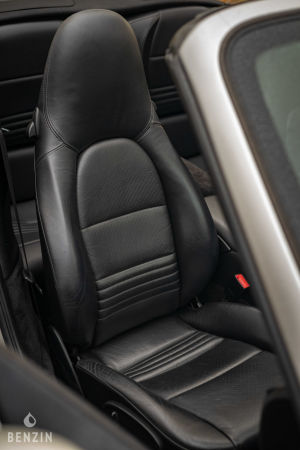 Porsche 911 type 996 C4 Cabriolet - 2002