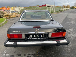 Mercedes-Benz 560 SL R107 - 1988