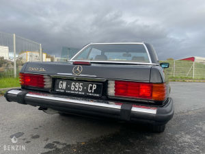 Mercedes-Benz 560 SL R107 - 1988