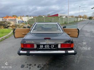 Mercedes-Benz 560 SL R107 - 1988
