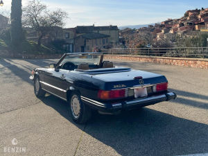Mercedes-Benz 560 SL R107 - 1988