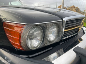 Mercedes-Benz 560 SL R107 - 1988