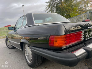 Mercedes-Benz 560 SL R107 - 1988