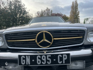 Mercedes-Benz 560 SL R107 - 1988