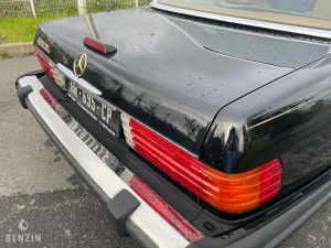 Mercedes-Benz 560 SL R107 - 1988