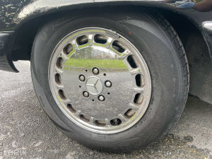 Mercedes-Benz 560 SL R107 - 1988