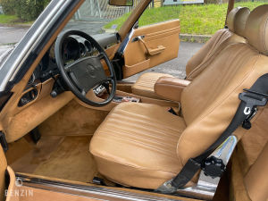 Mercedes-Benz 560 SL R107 - 1988