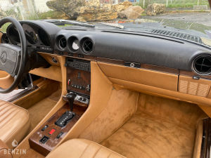 Mercedes-Benz 560 SL R107 - 1988