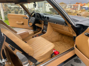 Mercedes-Benz 560 SL R107 - 1988