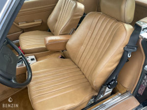 Mercedes-Benz 560 SL R107 - 1988