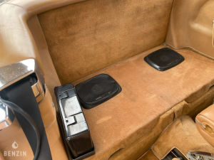 Mercedes-Benz 560 SL R107 - 1988