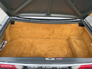 Mercedes-Benz 560 SL R107 - 1988