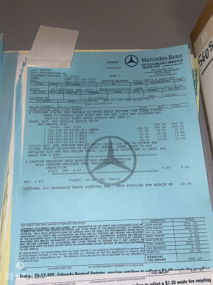 Mercedes-Benz 560 SL R107 - 1988