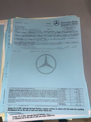 Mercedes-Benz 560 SL R107 - 1988