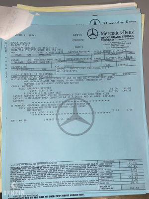 Mercedes-Benz 560 SL R107 - 1988