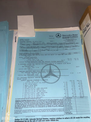 Mercedes-Benz 560 SL R107 - 1988