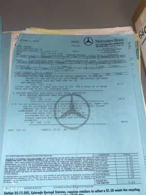 Mercedes-Benz 560 SL R107 - 1988