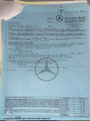 Mercedes-Benz 560 SL R107 - 1988