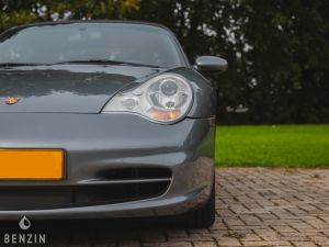 Porsche 911 Type 996 Carrera 4 - 2002