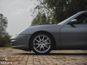 Porsche 911 Type 996 Carrera 4 - 2002