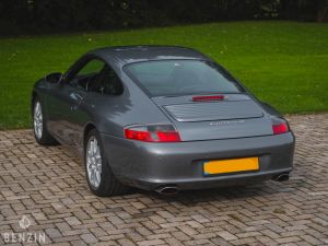 Porsche 911 Type 996 Carrera 4 - 2002