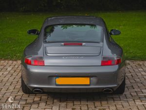 Porsche 911 Type 996 Carrera 4 - 2002