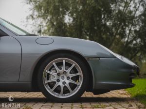 Porsche 911 Type 996 Carrera 4 - 2002