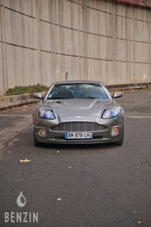 Aston Martin Vanquish - 2003