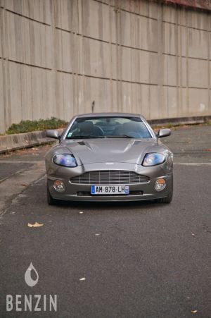 Aston Martin Vanquish - 2003
