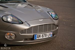 Aston Martin Vanquish - 2003