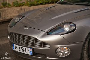 Aston Martin Vanquish - 2003