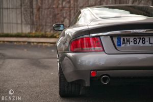 Aston Martin Vanquish - 2003