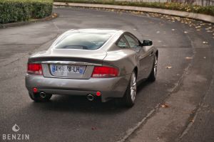 Aston Martin Vanquish - 2003
