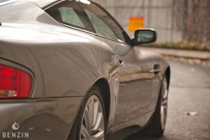 Aston Martin Vanquish - 2003