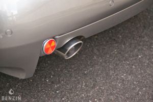 Aston Martin Vanquish - 2003