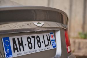 Aston Martin Vanquish - 2003