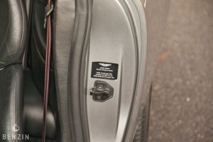 Aston Martin Vanquish - 2003