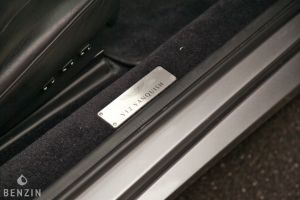 Aston Martin Vanquish - 2003