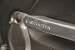 Aston Martin Vanquish - 2003