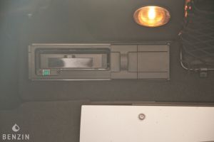 Aston Martin Vanquish - 2003