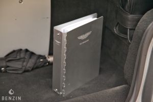 Aston Martin Vanquish - 2003