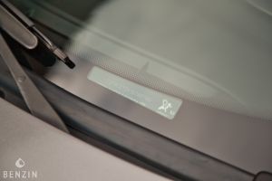 Aston Martin Vanquish - 2003