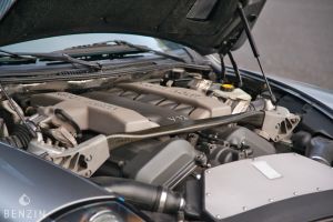 Aston Martin Vanquish - 2003