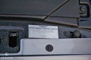 Aston Martin Vanquish - 2003