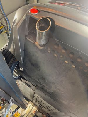 Aston Martin Vanquish - 2003