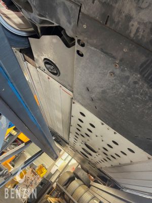 Aston Martin Vanquish - 2003