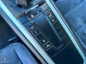 Porsche 718 Cayman GT4 - 2020